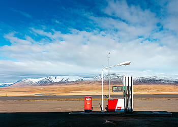 gas-station-lamp-post-royalty-free-thumbnail.jpg